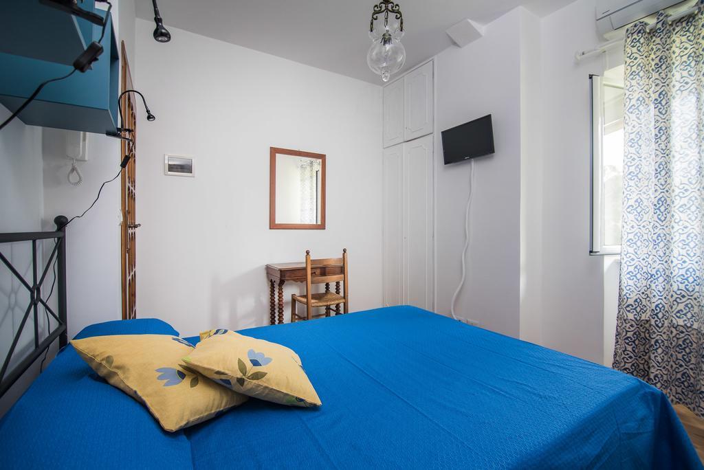 Bed and breakfast Degli Oleandri 2*