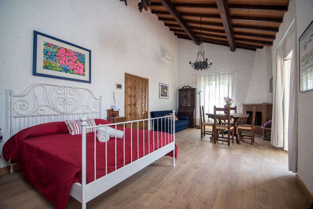 Bed and breakfast Degli Oleandri 2*